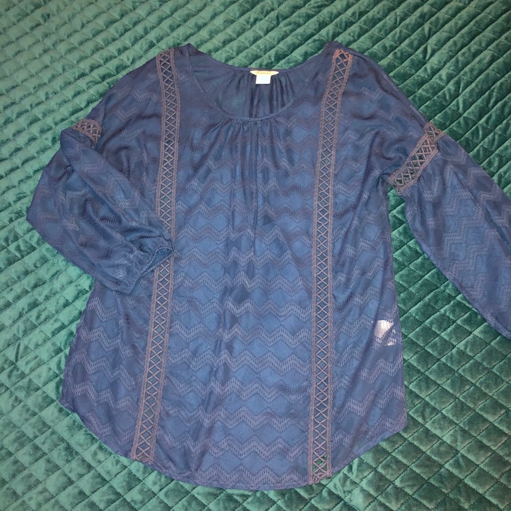 Blue women’s long sleeve shirt